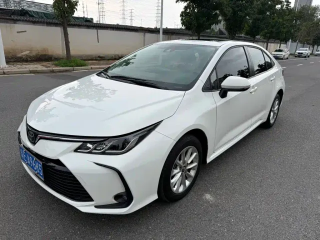 Фотография автомобиля — Toyota Corolla