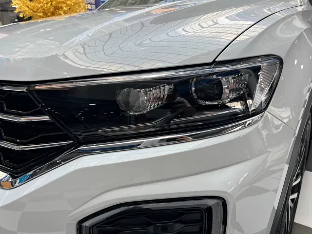 Volkswagen T-Roc — Фото автомобиля 24