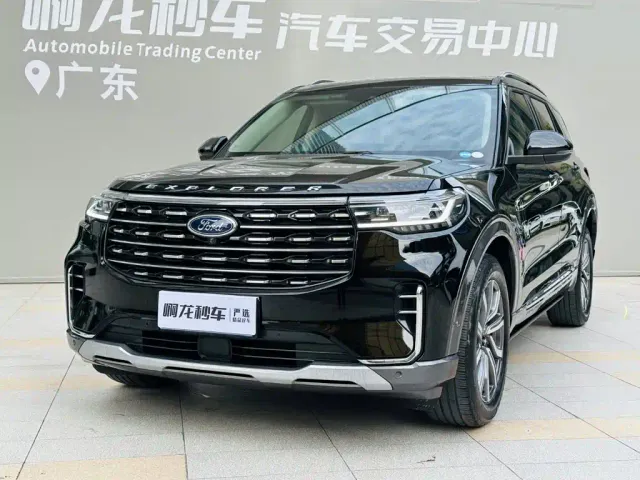 Ford Explorer — Фото автомобиля 19