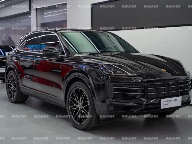 Porsche Cayenne — Фото автомобиля 3