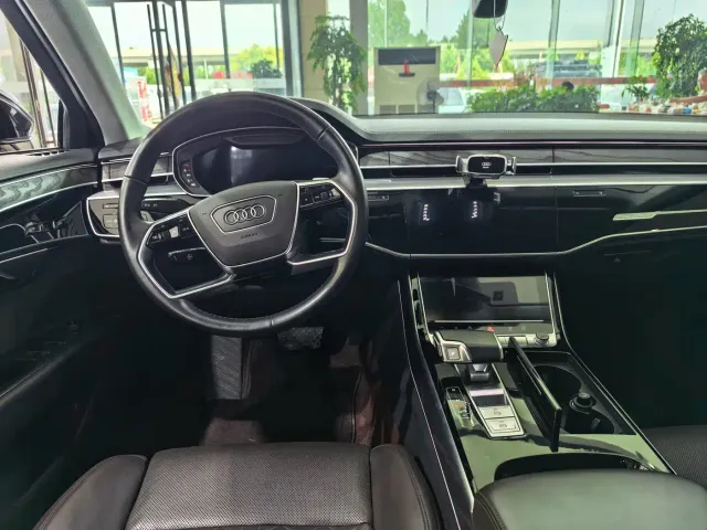 Audi Audi A8 2022 A8L 50 TFSI quattro Comfort Collector's Edition — Фото автомобиля 6