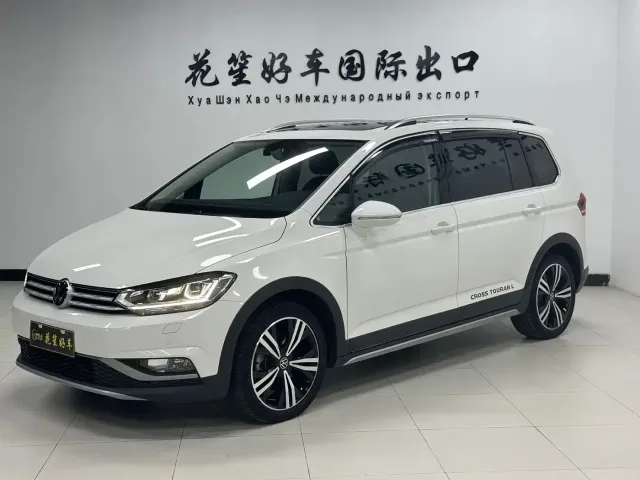 Фотография автомобиля — Volkswagen Touran