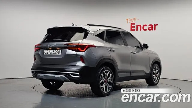 Kia Seltos — Фото автомобиля 2