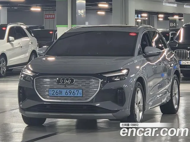 Фотография автомобиля — Audi Q4 e-tron F4
