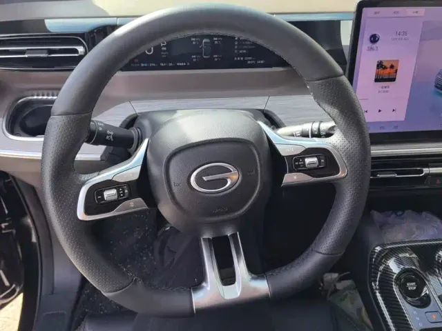 GAC Trumpchi E8 — Фото автомобиля 15