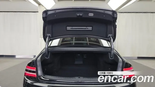Genesis G80 Бензин 2.5 турбо AWD — Фото автомобиля 20