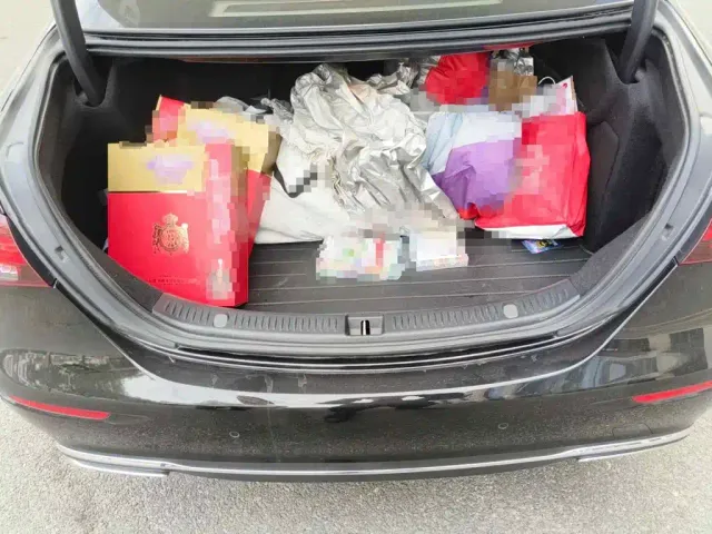 Mercedes-Benz E-Class — Фото автомобиля 5