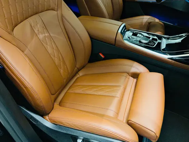 BMW X7 — Фото автомобиля 19