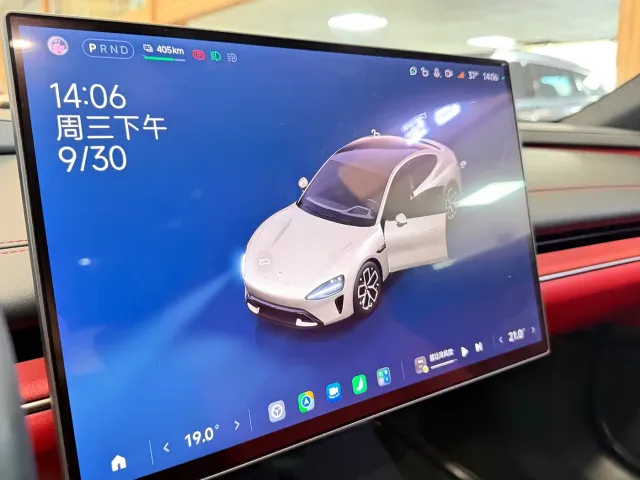 Xiaomi SU7 — Фото автомобиля 11