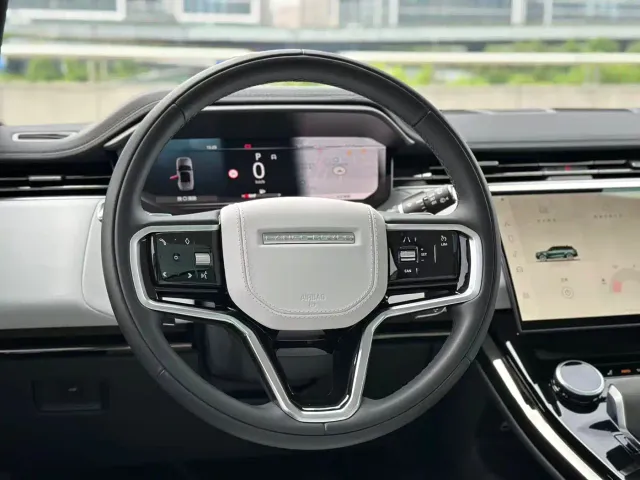 Land Rover Range Rover Sport — Фото автомобиля 8