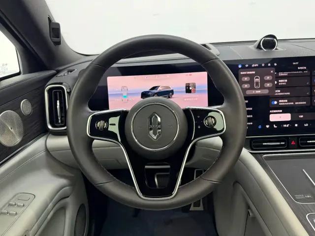 AITO Wenjie AITO M9 2024 Extended Range Ultra 42kWh 6-Seater — Фото автомобиля 11