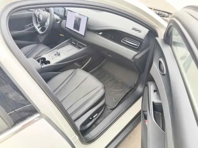 BYD Seal 06 — Фото автомобиля 13