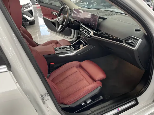 BMW 3 Series — Фото автомобиля 7