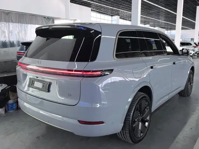 Li Auto L9 — Фото автомобиля 3