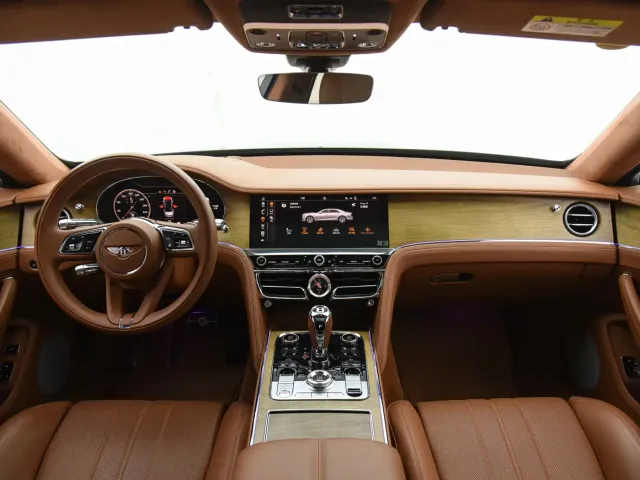 Bentley Flying Spur — Фото автомобиля 7