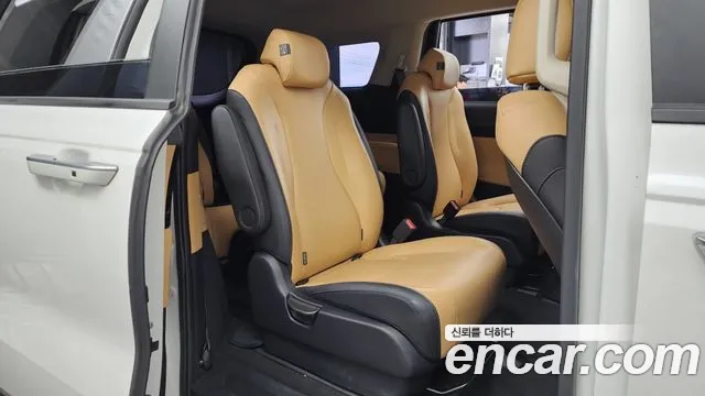 Kia Canival Carnival 4 поколение Бензин 9 мест Prestige — Фото автомобиля 12