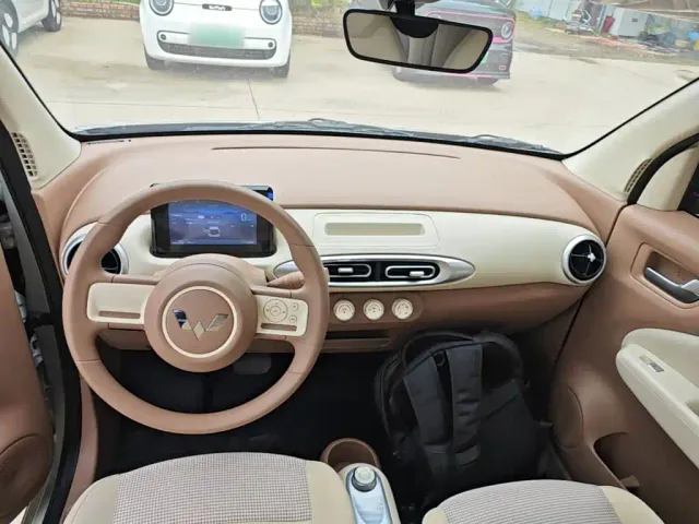 Wuling Hongguang Mini EV — Фото автомобиля 9