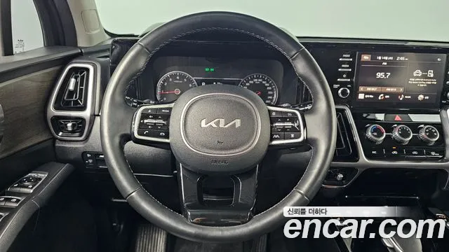 Kia Sorento Sorento 4-е поколение Бензин 2.5T 2WD — Фото автомобиля 16