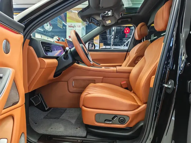Aito M7 — Фото автомобиля 8