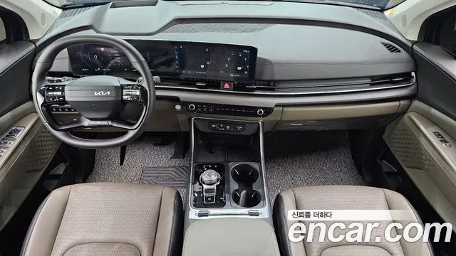 Kia Canival — Фото автомобиля 3