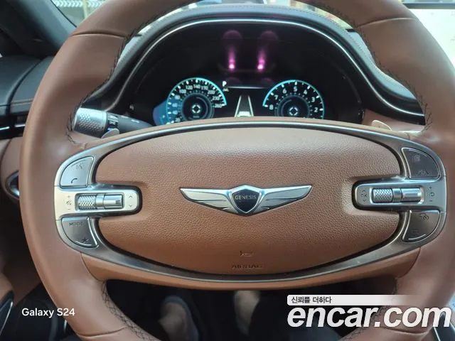 Genesis GV70 — Фото автомобиля 16