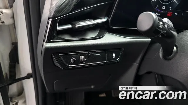 Kia Niro Niro (New) — Фото автомобиля 30