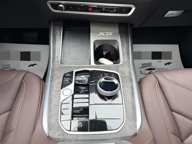 BMW X5 — Фото автомобиля 12