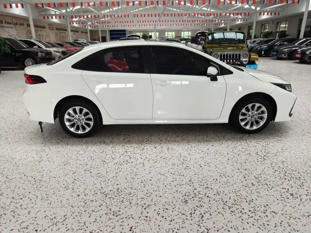 Toyota Corolla — Фото автомобиля 16