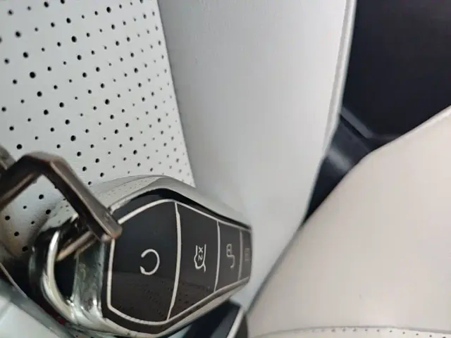 BYD Seal 05 DM-i — Фото автомобиля 8