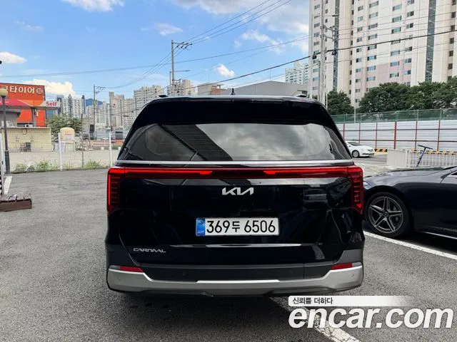 Kia Canival Новый Carnival 4 поколение Дизель 9 мест Prestige — Фото автомобиля 4