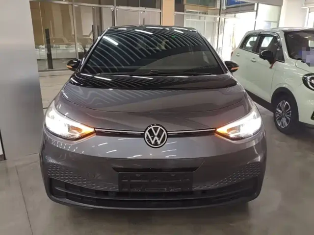 Volkswagen ID.3 — Фото автомобиля 2