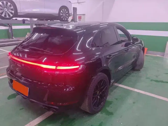 Porsche Macan — Фото автомобиля 9