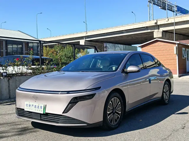 Фотография автомобиля — Nissan N6