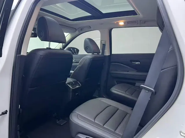 Nissan Terra — Фото автомобиля 8