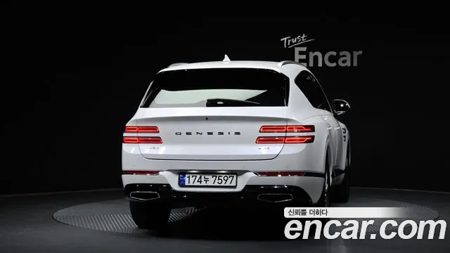 Genesis GV80 2.5T Бензин AWD — Фото автомобиля 3