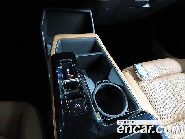 KGM Torres — Фото автомобиля 9