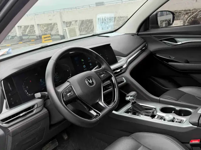 Changan CS75 Plus — Фото автомобиля 12