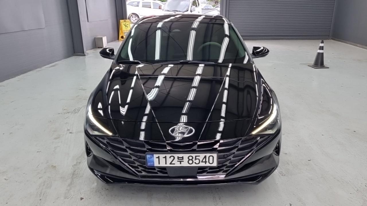 Hyundai Avante CN7 — Фото автомобиля 3