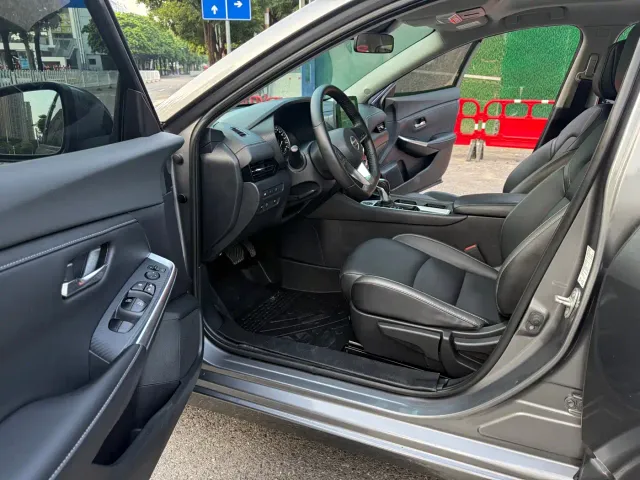 Nissan Sylphy — Фото автомобиля 6