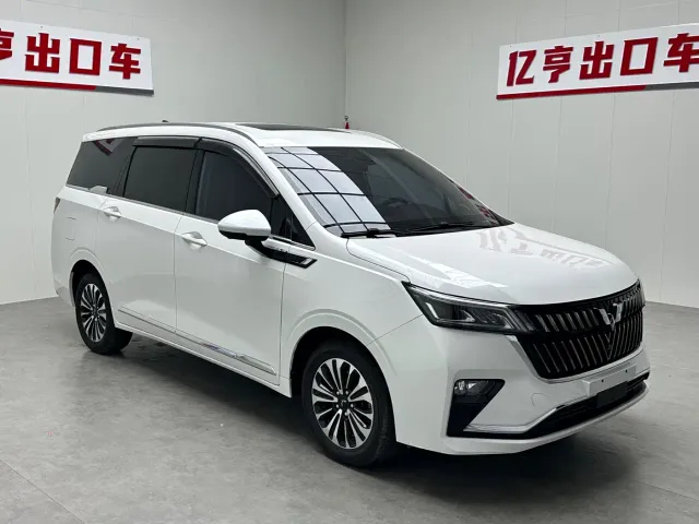 Wuling Jiachen — Фото автомобиля 3