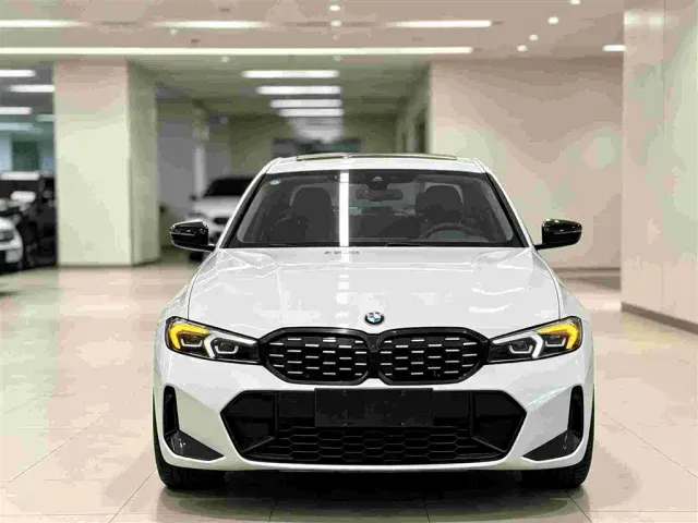BMW 3 Series — Фото автомобиля 2