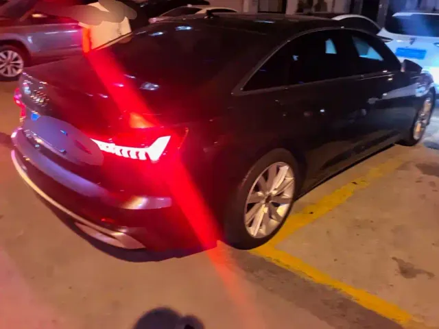 Audi A6L — Фото автомобиля 3