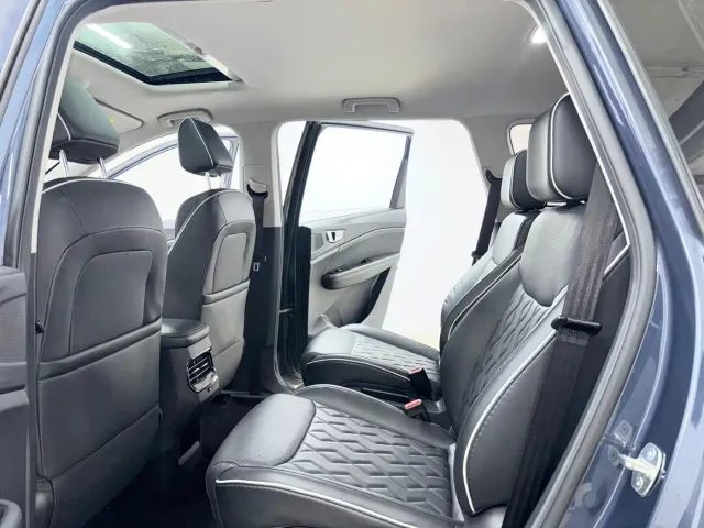 Wuling Jiachen — Фото автомобиля 8