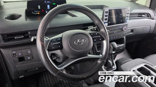 Hyundai Staria — Фото автомобиля 13