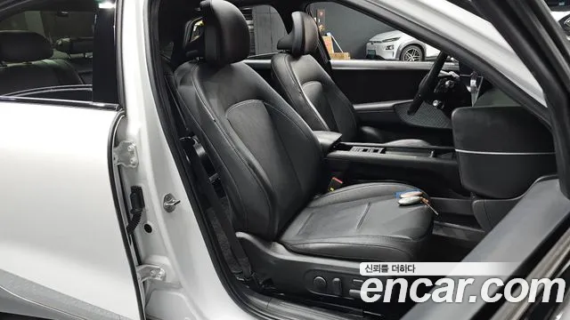 Hyundai Ioniq6 Long Range AWD — Фото автомобиля 22