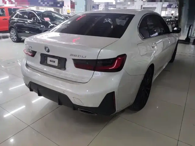 BMW 3 Series — Фото автомобиля 6
