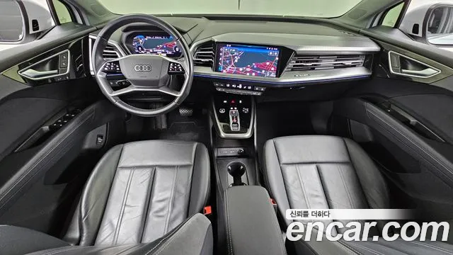 Audi Q4 e-tron F4 — Фото автомобиля 10