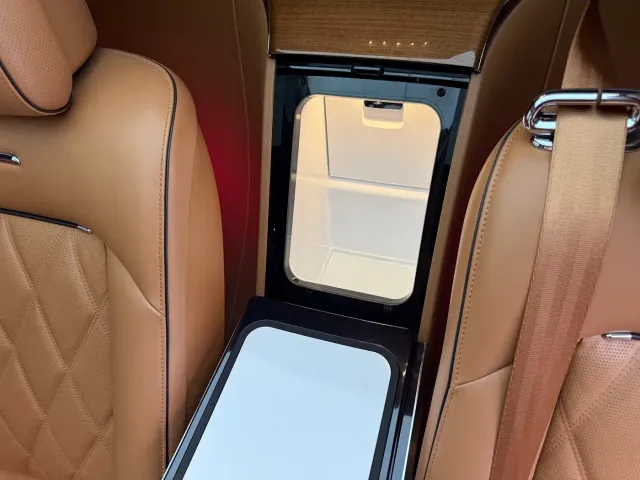 Zunjie Zunjie S800 2025 Model Extended Range Starlight Premium Edition 5-Seater — Фото автомобиля 17