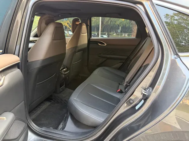 Changan Eado — Фото автомобиля 7