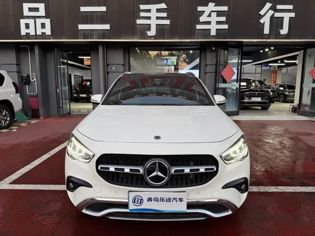 Фотография автомобиля — Mercedes-Benz GLA-Class